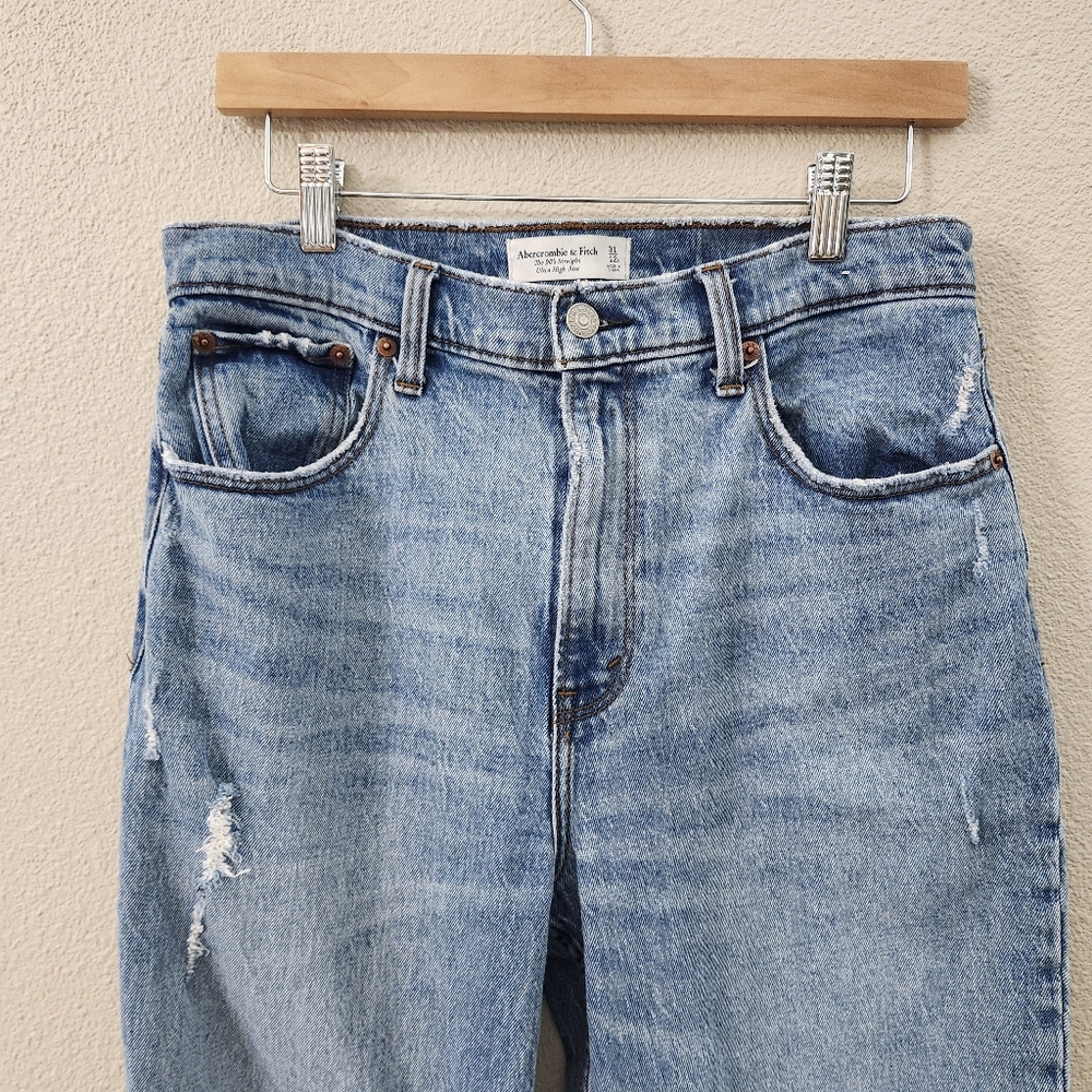 Abercrombie & Fitch 90's Straight  Ultra High Rise Jeans - Picture 6 of 15